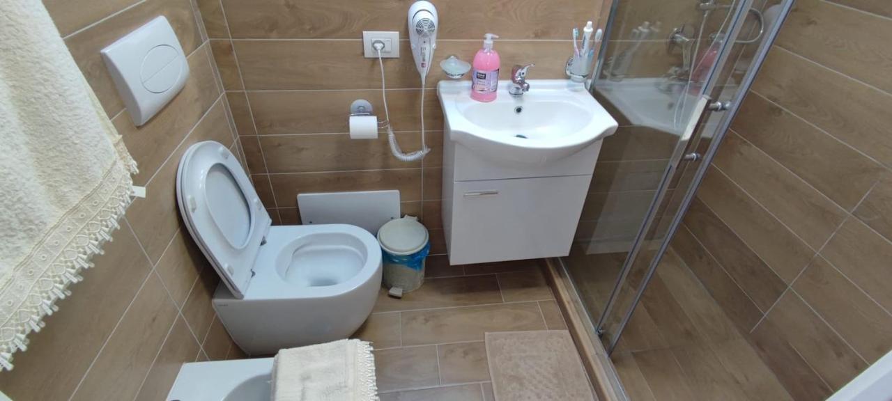 Bibis home Napels Buitenkant foto